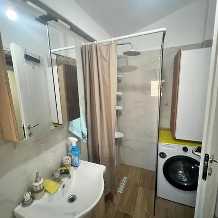 Kastrati Apartman Tirana
